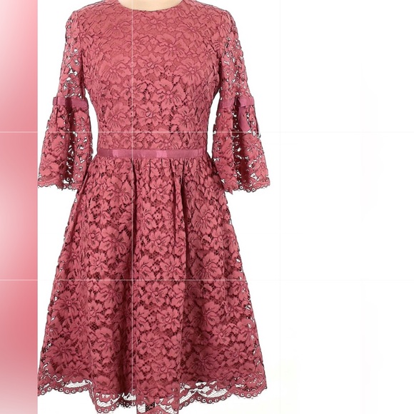 Gal Meets Glam Mauve Lace Josephine Dress - Picture 2 of 6